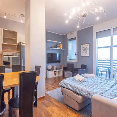 Masini Sky, By Short Holidays Apartment